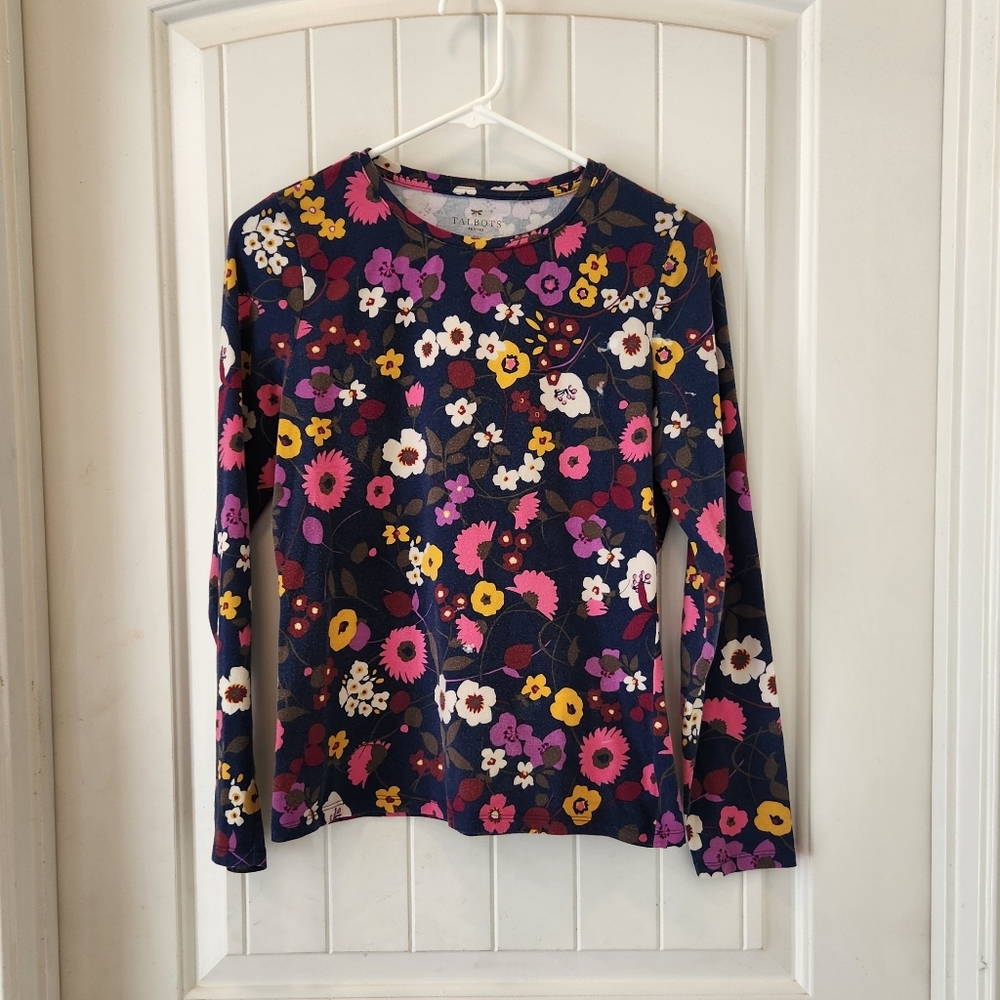 Talbots Petite Long Sleeve Crew Neck "Flower Power" top, Size Small